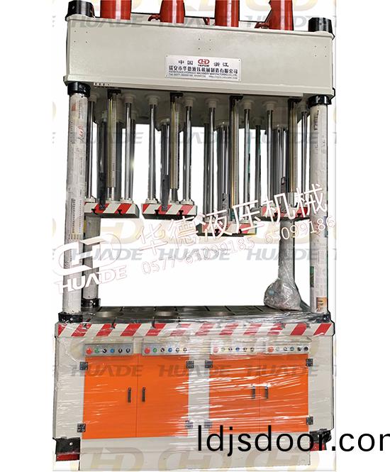 華悳(de)液(ye)壓機械製(zhi)造 提(ti)供(gong)安(an)全(quan)、便(bian)捷的(de)液壓(ya)機(ji)設(she)備及(ji)自動化(hua)設(she)備